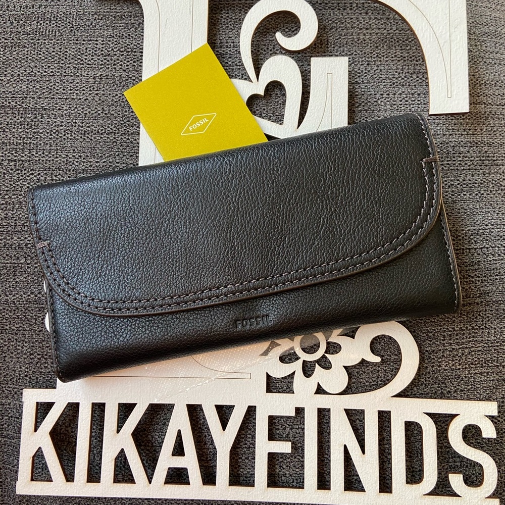 Fossil Cleo Leather full sized wallet
